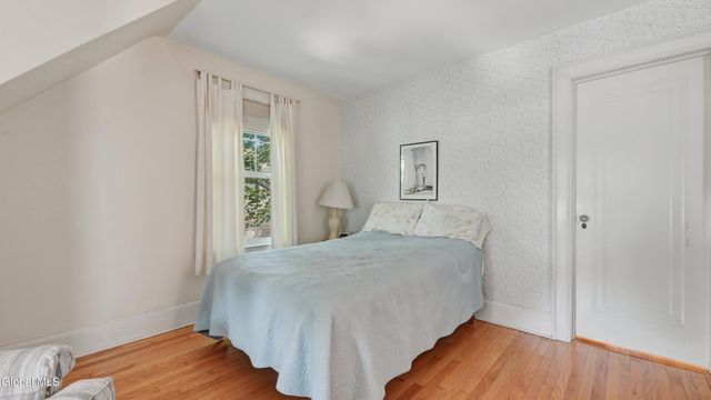 1169 Oxford Place, Schenectady, NY 12308