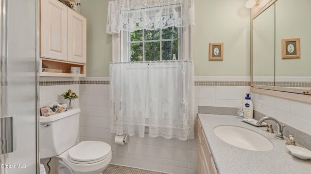 1169 Oxford Place, Schenectady, NY 12308