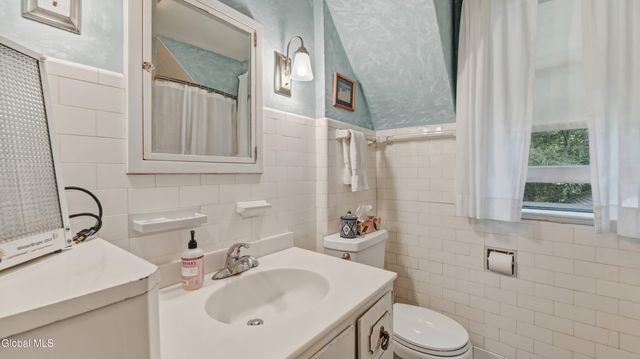1169 Oxford Place, Schenectady, NY 12308