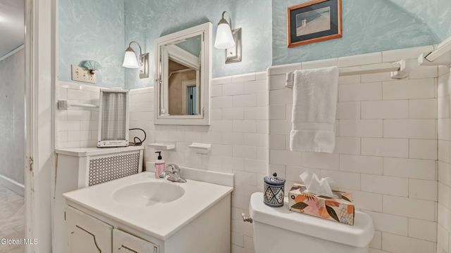 1169 Oxford Place, Schenectady, NY 12308
