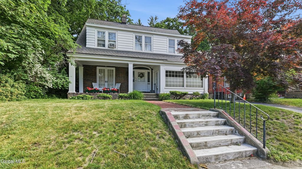 1169 Oxford Place, Schenectady, NY 12308
