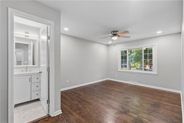 1202 E Ridgeway Drive, Olathe, KS 66106