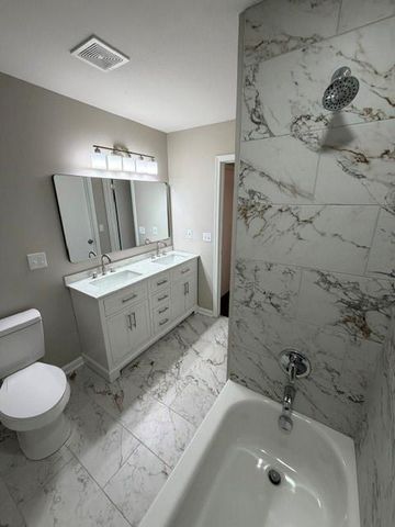 1202 E Ridgeway Drive, Olathe, KS 66106
