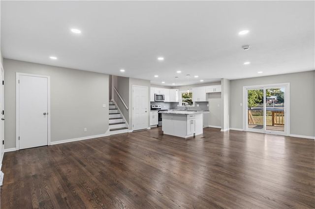 1202 E Ridgeway Drive, Olathe, KS 66106