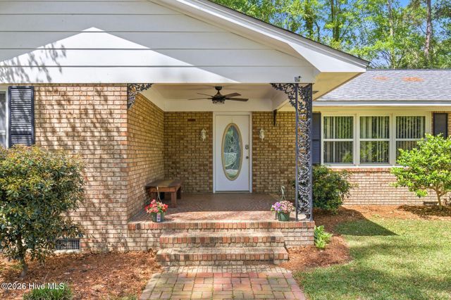 235 Oak Street, Wallace, NC 28466