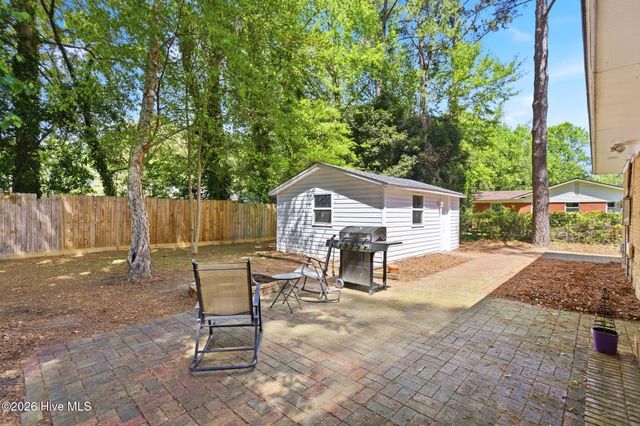 235 Oak Street, Wallace, NC 28466