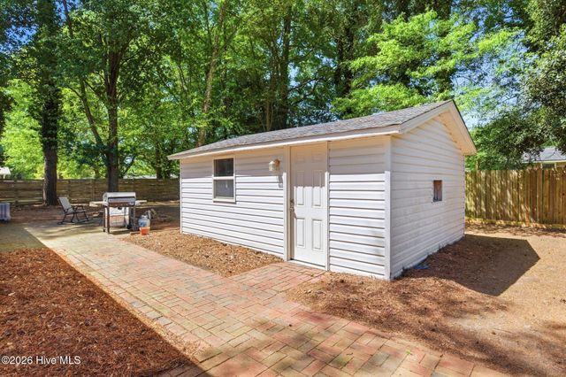 235 Oak Street, Wallace, NC 28466