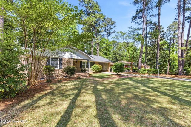 235 Oak Street, Wallace, NC 28466