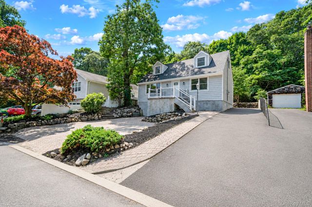 245 Melville Road, Huntington Station, NY 11746