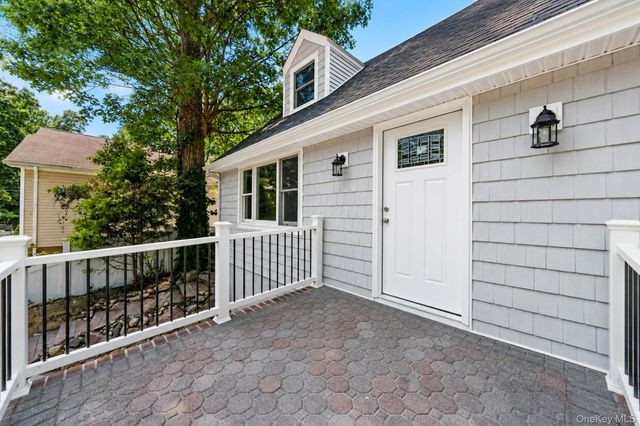245 Melville Road, Huntington Station, NY 11746