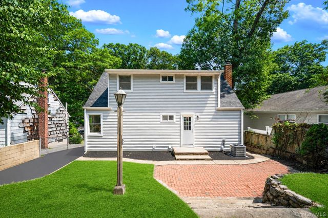 245 Melville Road, Huntington Station, NY 11746