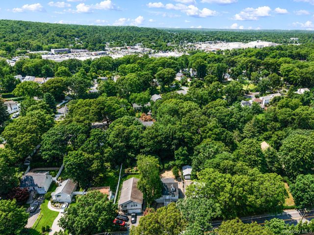 245 Melville Road, Huntington Station, NY 11746