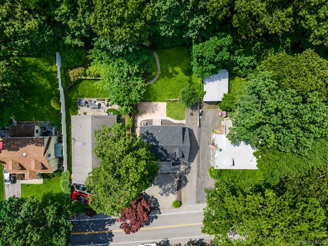 245 Melville Road, Huntington Station, NY 11746