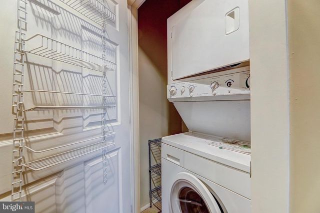 1724 FLEET ST, Baltimore, MD 21231