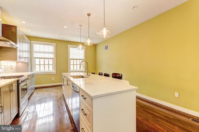 1724 FLEET ST, Baltimore, MD 21231