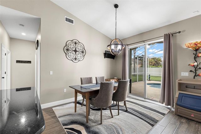 4038 LITHIA RIDGE BOULEVARD, Valrico, FL 33596