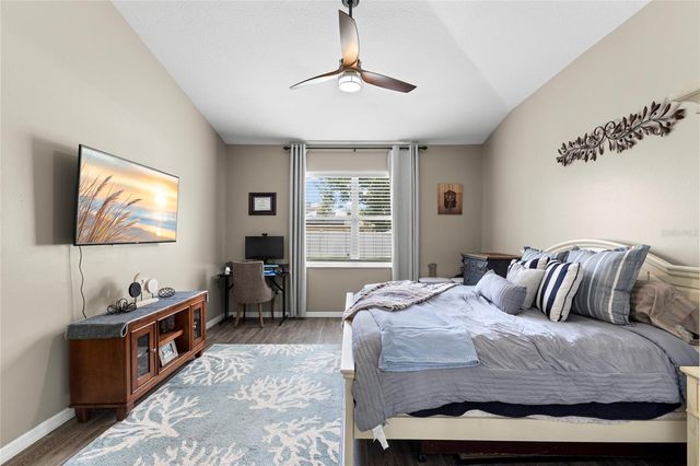 4038 LITHIA RIDGE BOULEVARD, Valrico, FL 33596