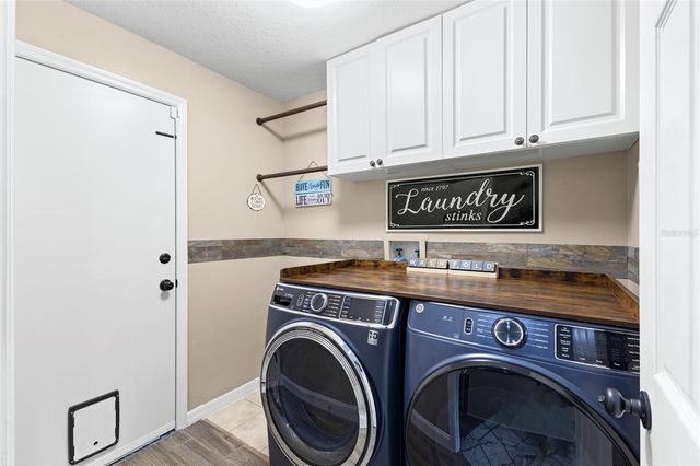 4038 LITHIA RIDGE BOULEVARD, Valrico, FL 33596