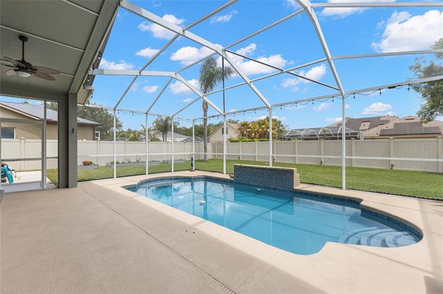 4038 LITHIA RIDGE BOULEVARD, Valrico, FL 33596