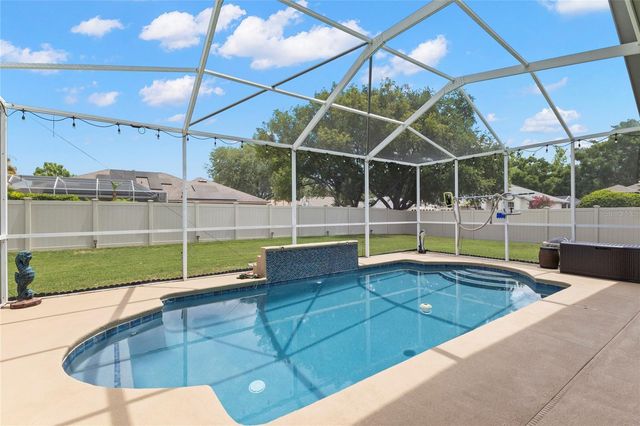 4038 LITHIA RIDGE BOULEVARD, Valrico, FL 33596