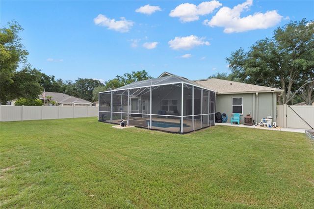 4038 LITHIA RIDGE BOULEVARD, Valrico, FL 33596