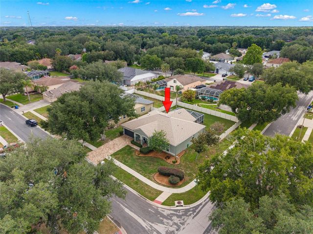 4038 LITHIA RIDGE BOULEVARD, Valrico, FL 33596