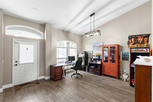 4038 LITHIA RIDGE BOULEVARD, Valrico, FL 33596