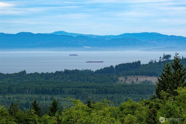 201 Karvellis Lane, Port Angeles, WA 98363