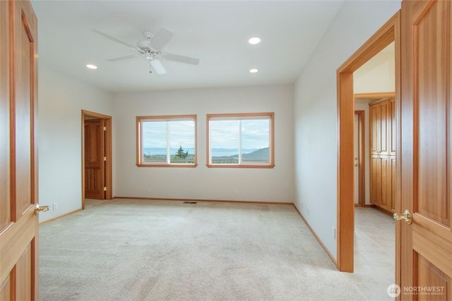 201 Karvellis Lane, Port Angeles, WA 98363