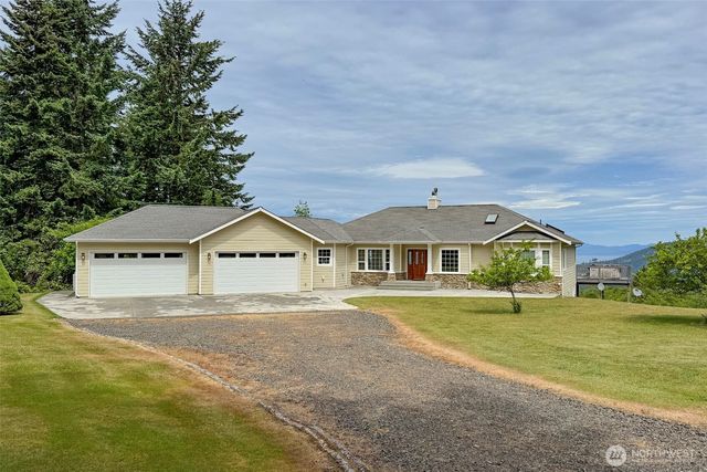 201 Karvellis Lane, Port Angeles, WA 98363