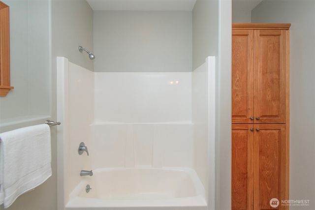 201 Karvellis Lane, Port Angeles, WA 98363