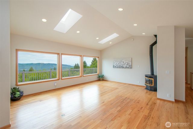 201 Karvellis Lane, Port Angeles, WA 98363