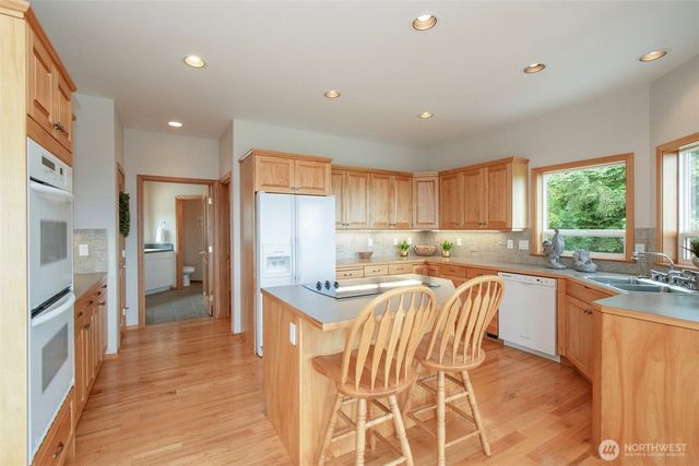 201 Karvellis Lane, Port Angeles, WA 98363