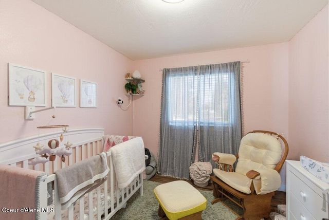 696 W Peach Tree Dr, Hayden, ID 83835