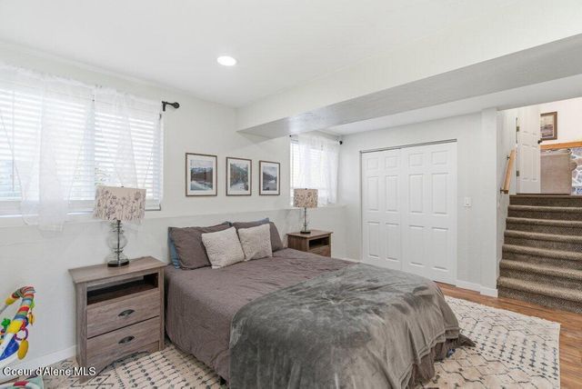 696 W Peach Tree Dr, Hayden, ID 83835