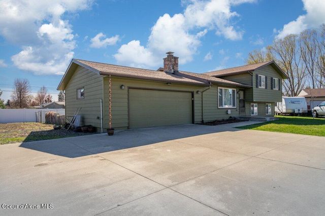 696 W Peach Tree Dr, Hayden, ID 83835
