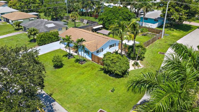 1 WINDSOR Road W, Jupiter, FL 33469