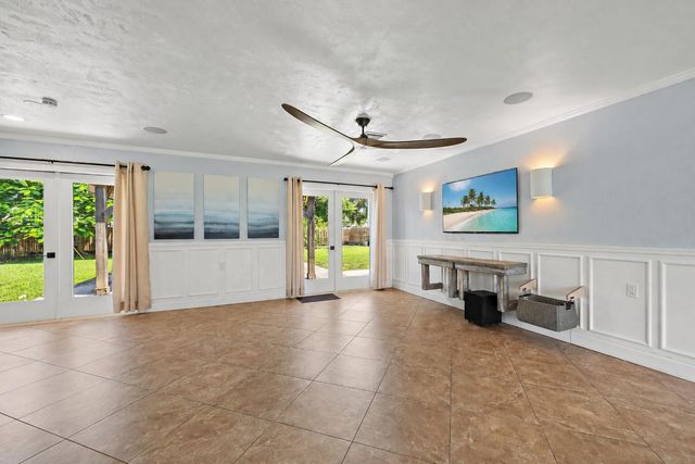 1 WINDSOR Road W, Jupiter, FL 33469
