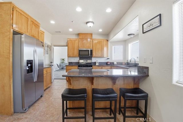 9323 Serra, Phelan, CA 92371