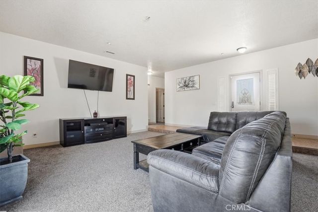 9323 Serra, Phelan, CA 92371