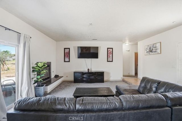 9323 Serra, Phelan, CA 92371