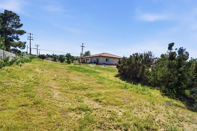 9323 Serra, Phelan, CA 92371