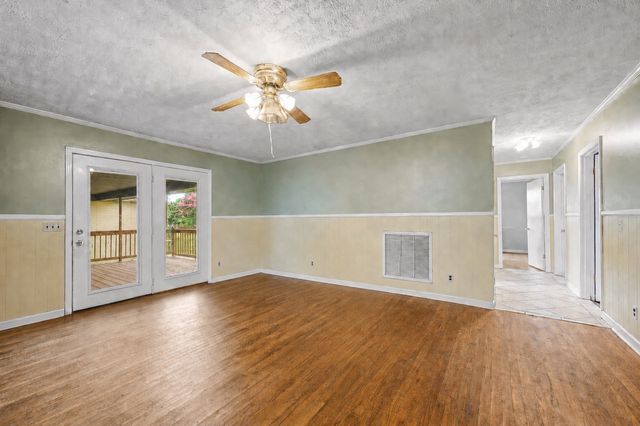 411 Colgate Ave, Lebanon, TN 37087