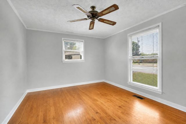 411 Colgate Ave, Lebanon, TN 37087