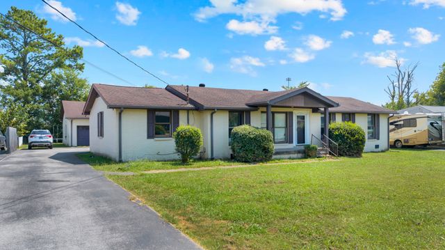 411 Colgate Ave, Lebanon, TN 37087