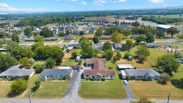 411 Colgate Ave, Lebanon, TN 37087