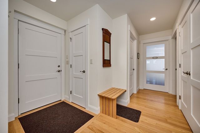 23 Ford Crossing, Northampton, MA 01060