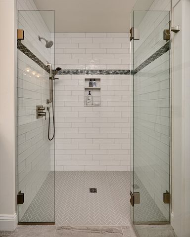 23 Ford Crossing, Northampton, MA 01060