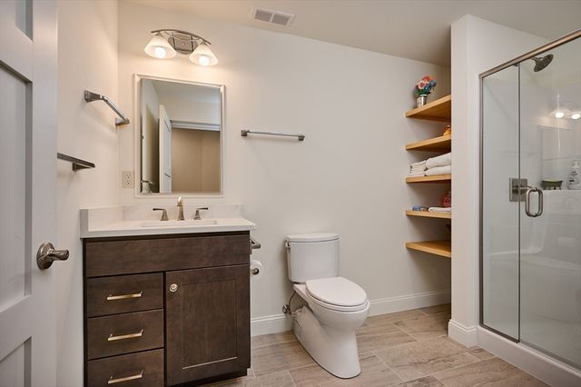 23 Ford Crossing, Northampton, MA 01060