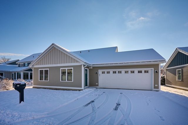 23 Ford Crossing, Northampton, MA 01060